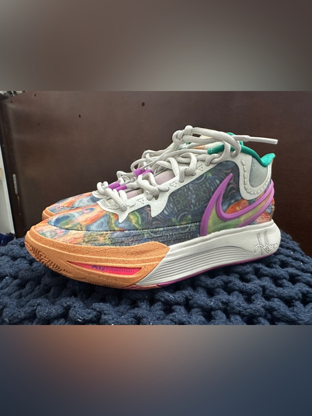Nike Kyrie 8 Circle Of Life Size 5.5
